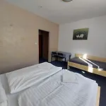 U Vesele Lisky 3* Hutisko