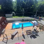 U Vesele Lisky Hutisko