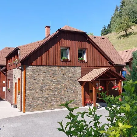 U Veselé Lišky Penzion 3*