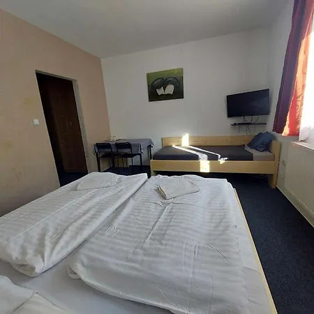 Konukevi U Vesele Lisky 3*