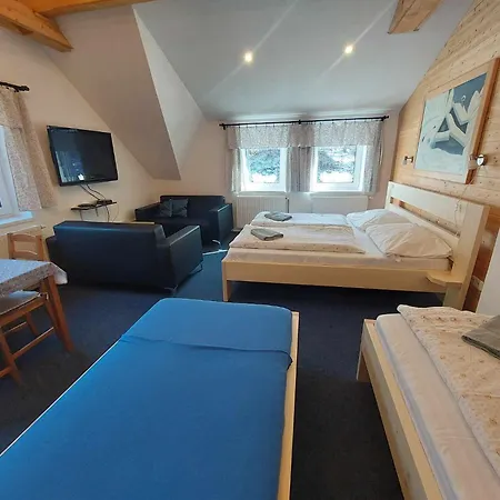 Konukevi U Vesele Lisky 3*