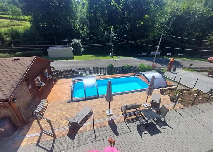 U Vesele Lisky Hutisko